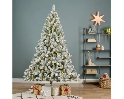 Everlands Lit Imperial Snowy Pine Green & White