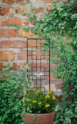 Panacea Zen Pot Trellis Black