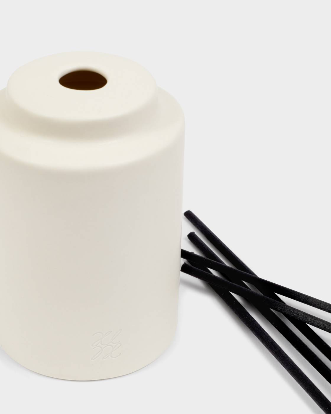 Katie Loxton Ceramic Sentiment Reed Diffuser Happy Home Blackberry Noir